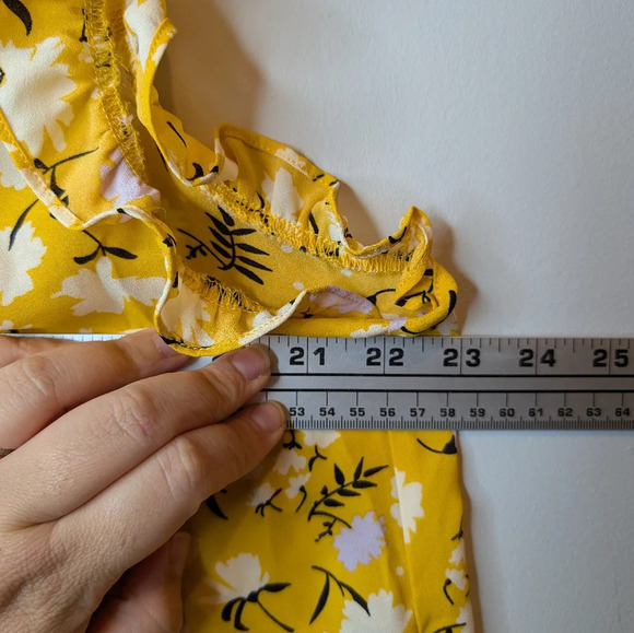 Philosophy Yellow Flutter Sleeve  Sleeveless Floral Print V Neck Blouse L Woman - Picture 8 of 8